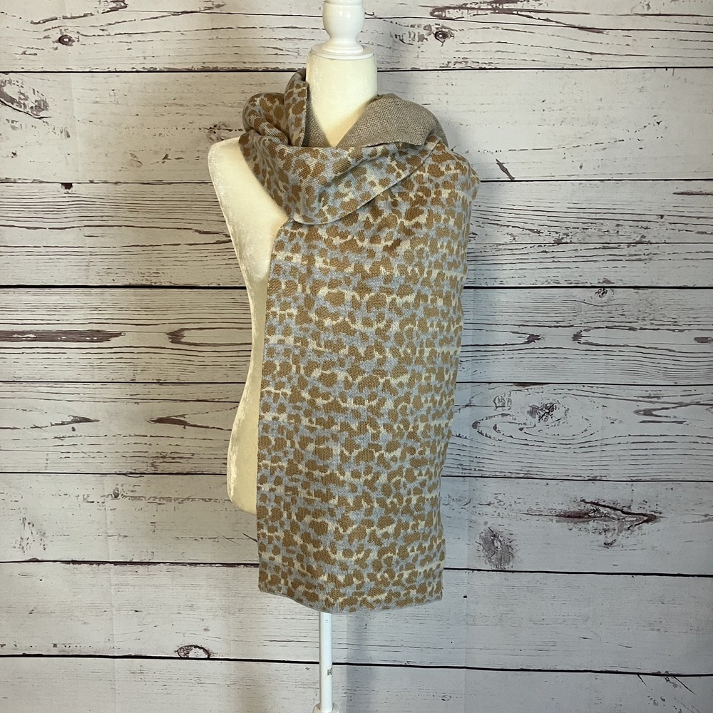 J McLaughlin Layla Scarf Womens OS Wool Blend Rectangle Light Grey Taupe Petotag